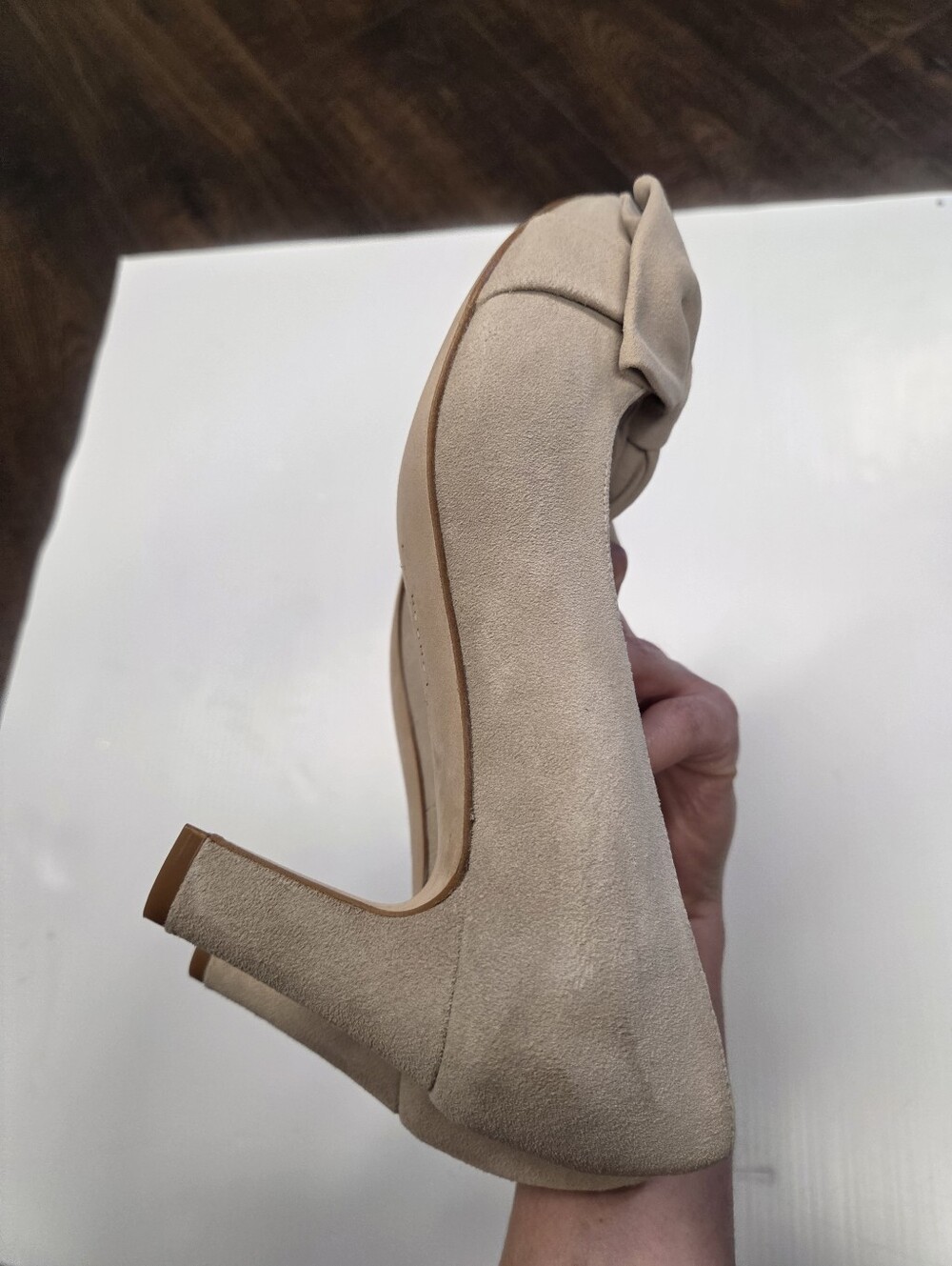 Sargasso And Grey London Lori Pump - Almond Suede Leather Bow Heel 37.5 7 - Picture 7 of 9